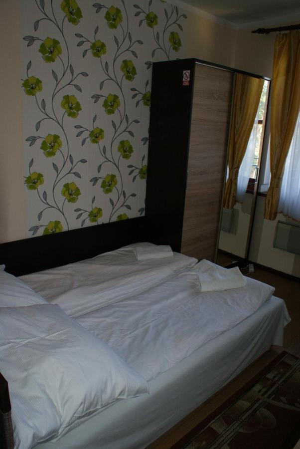 Pod Lwem Bed & Breakfast Niechorze