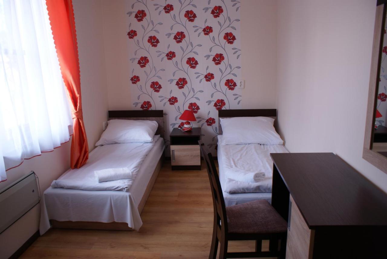 Pod Lwem Bed & Breakfast