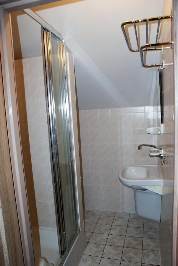 Pod Lwem Bed & Breakfast *
