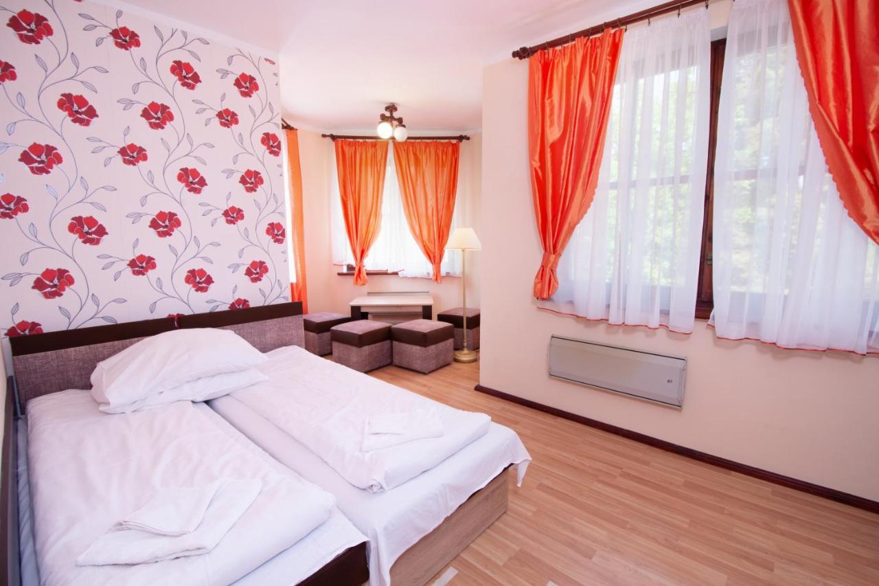 Pod Lwem Bed & Breakfast